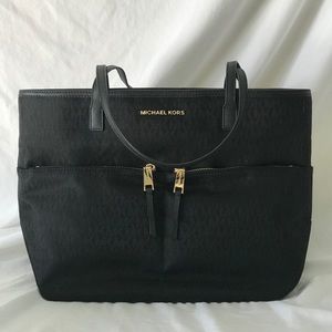 Michael Kors Purse / tote bag